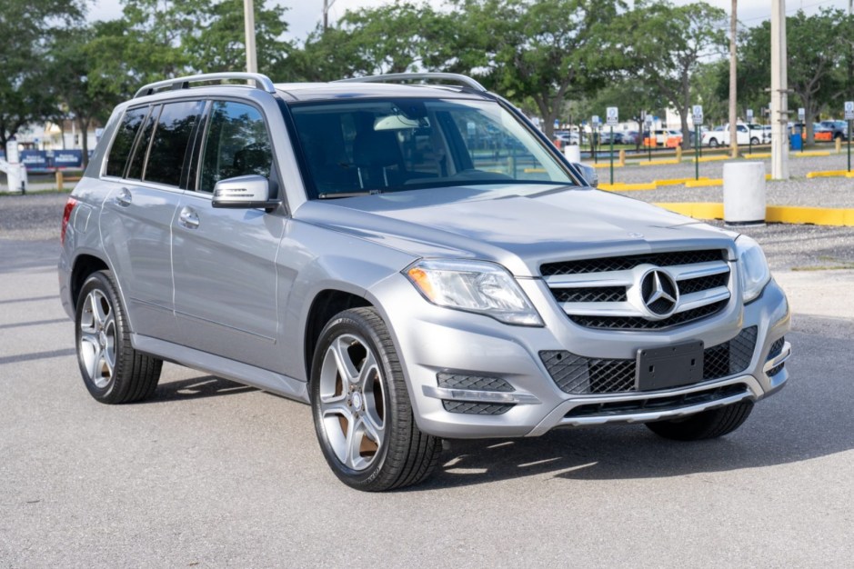 2014 Mercedes-Benz GLK-Class sold at auction for $18,000