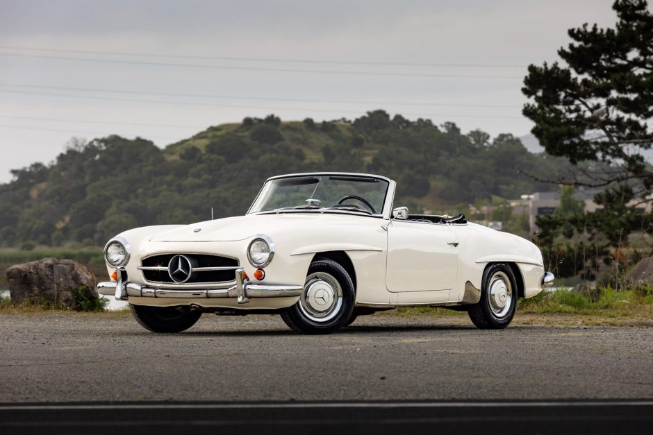 1962 Mercedes-Benz 190SL sold at auction for $67,000