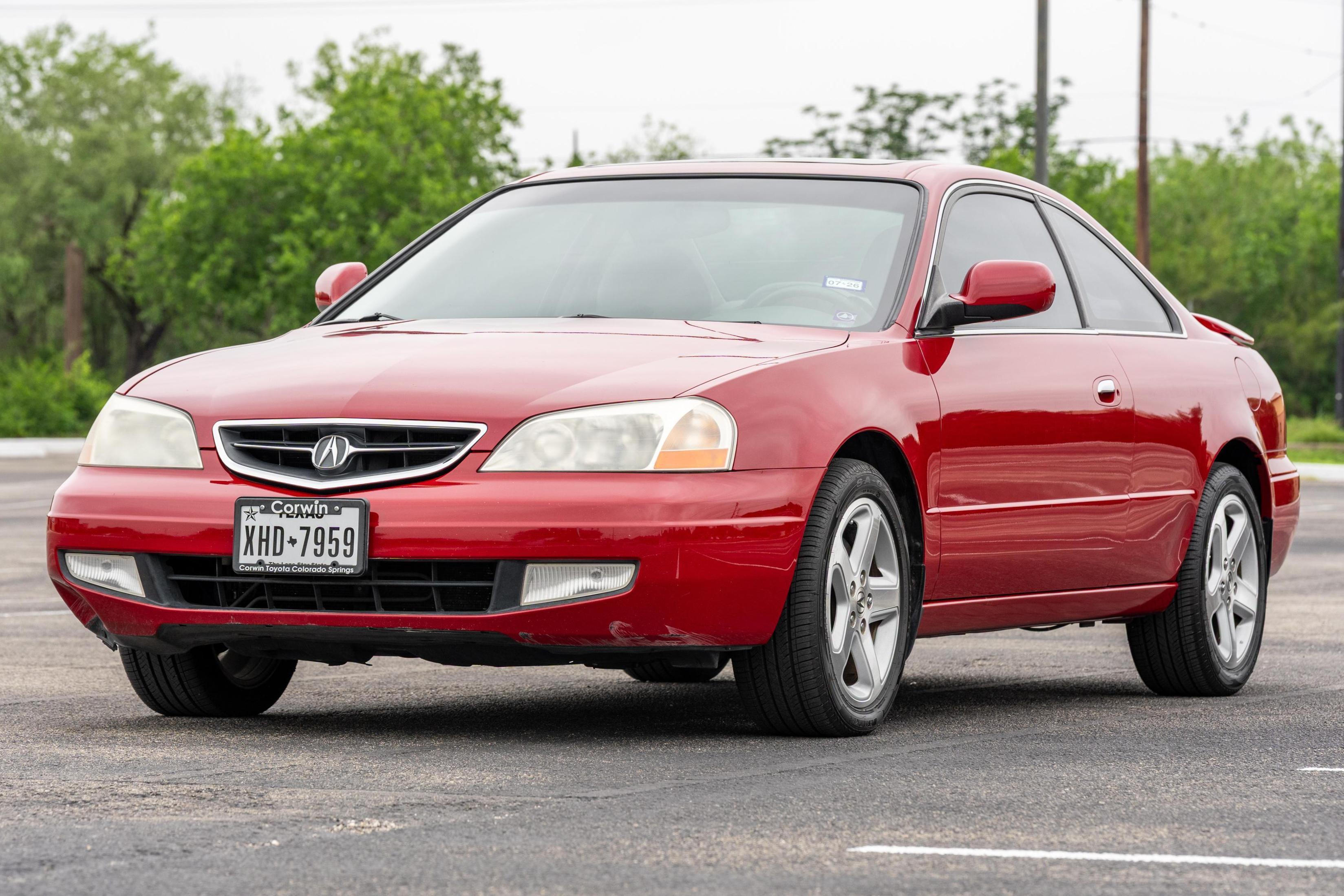 2001 Acura CL sold at auction for $3,800