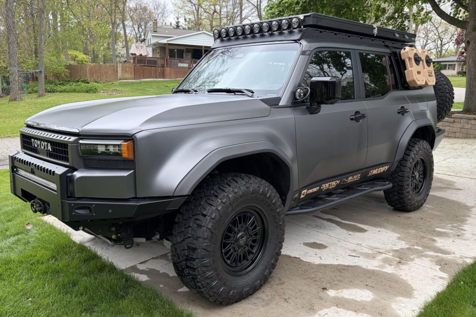2025 Toyota Prado sold at auction for $73,500