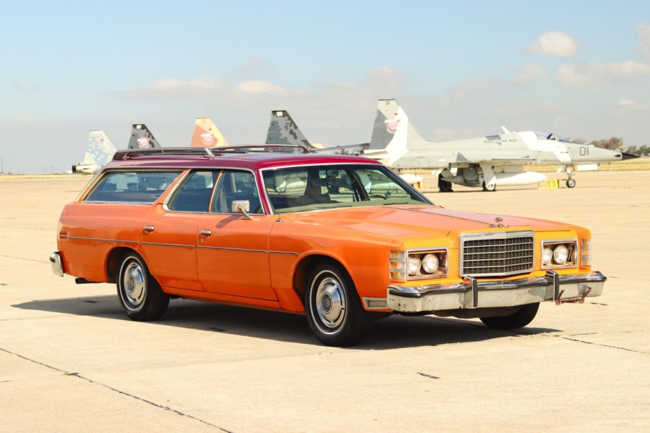 1976 Ford LTD sold at auction for $7,100