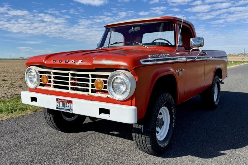 1967 Dodge Power Wagon sold at auction for $25,250