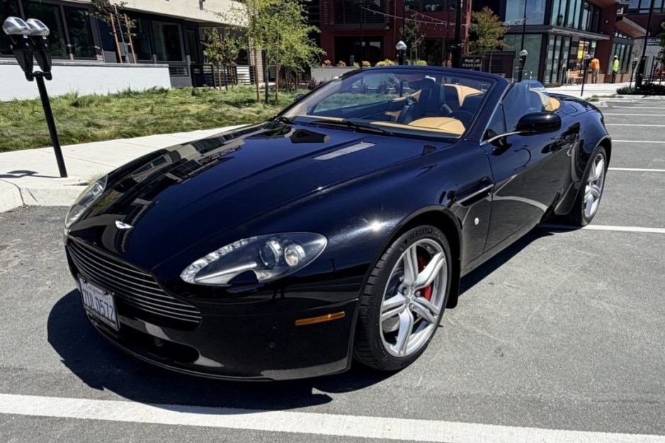 2009 Aston Martin V8 Vantage sold at auction for $33,375