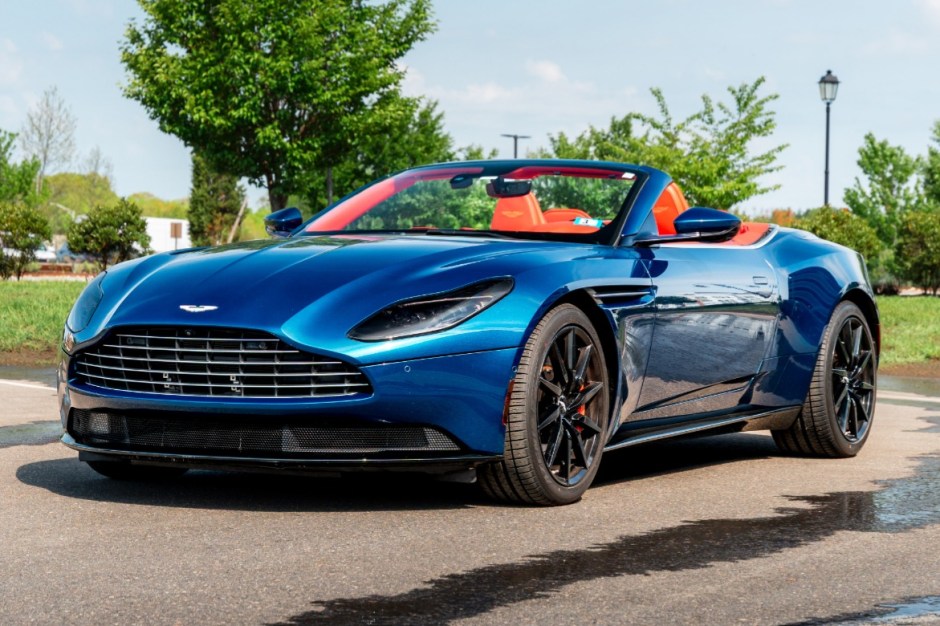 2019 Aston Martin DB11 sold at auction for $88,000