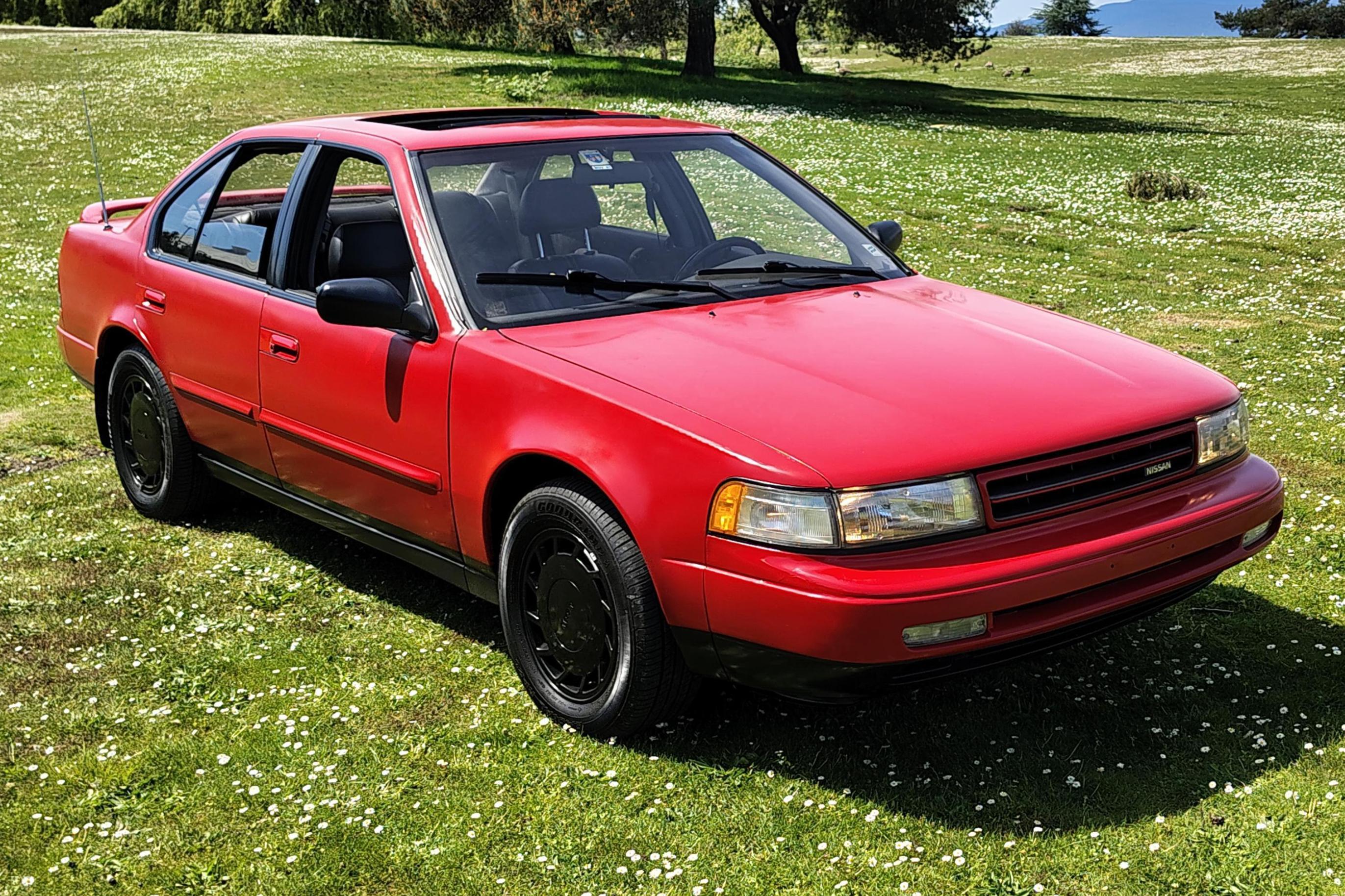 1991 Nissan Maxima sold at auction for $2,101