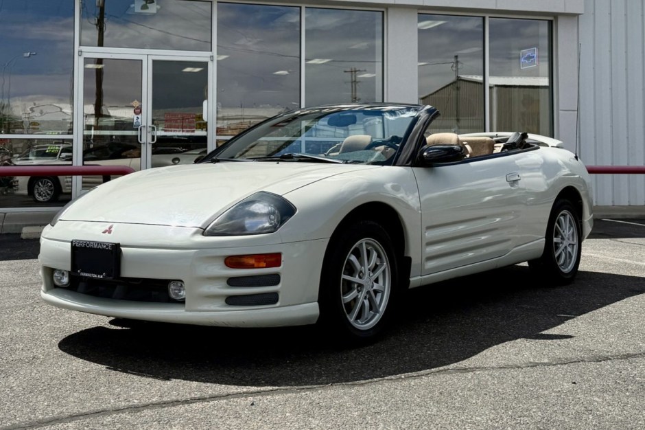2001 Mitsubishi Eclipse sold at auction for $10,600
