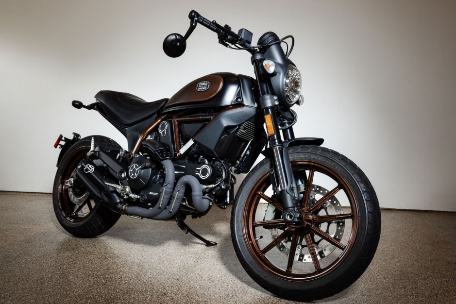 2016 Ducati Scrambler sold at auction for $6,205