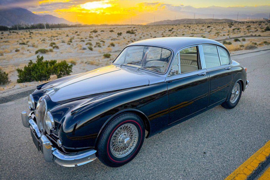 1963 Jaguar Mk II sold at auction for $38,500