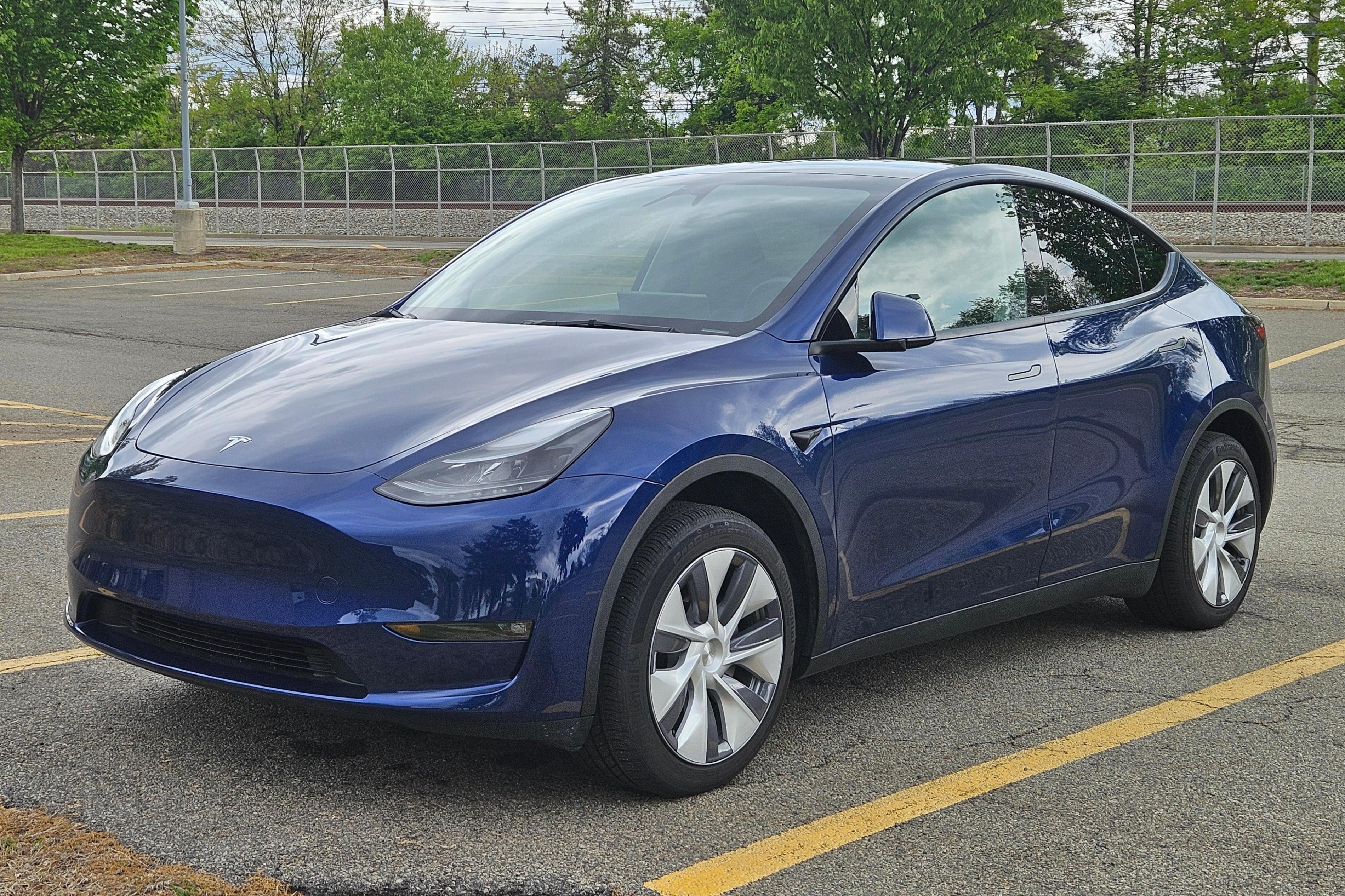 2023 Tesla Model Y sold at auction for $30,050