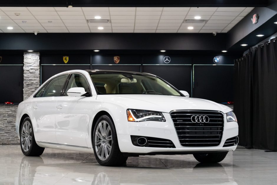 2014 Audi A8 sold at auction for $25,000