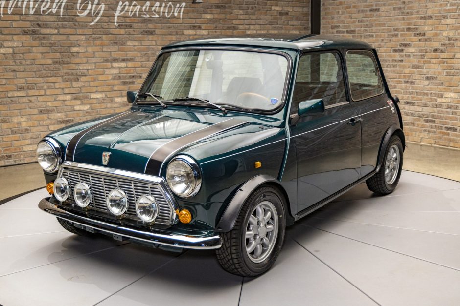 1993 Mini Classic Mini sold at auction for $18,200