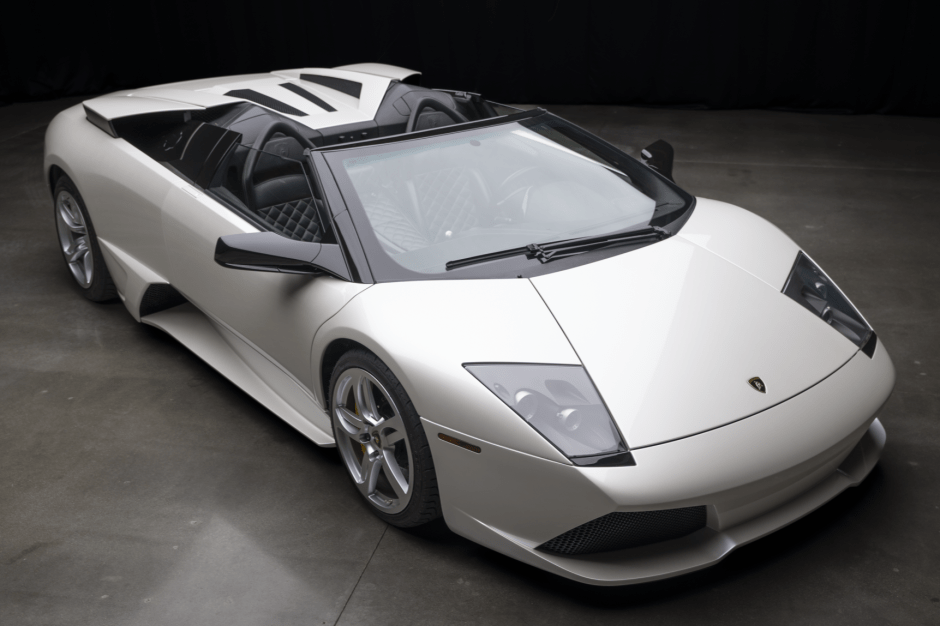 2007 Lamborghini Murciélago sold at auction for $696,100