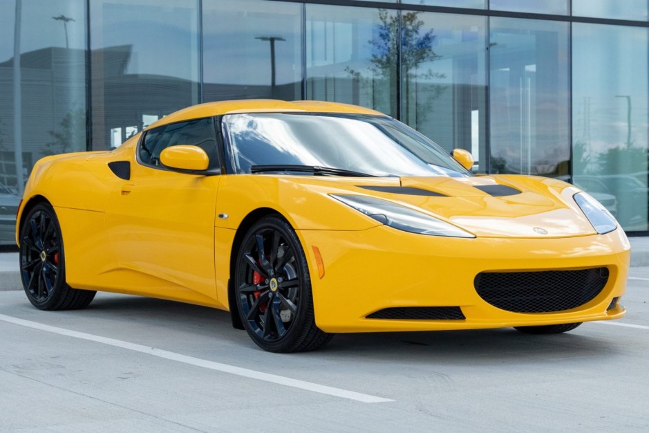 2012 Lotus Evora sold at auction for $36,250