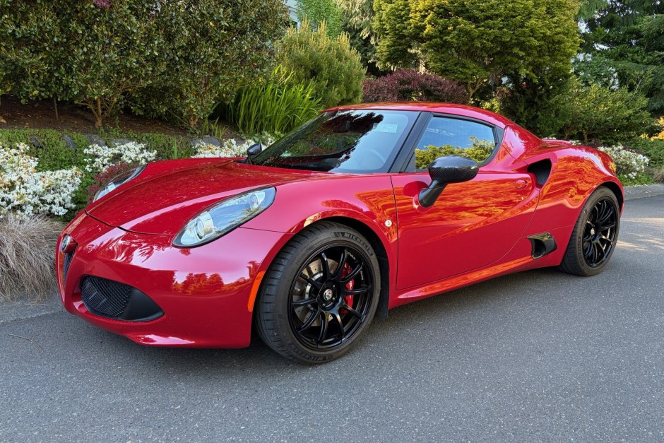 2018 Alfa Romeo 4C sold at auction for $48,250