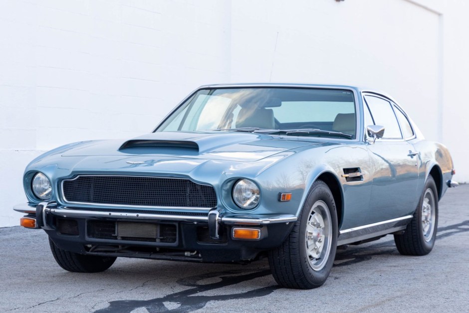 1976 Aston Martin V8 sold at auction for $100,000