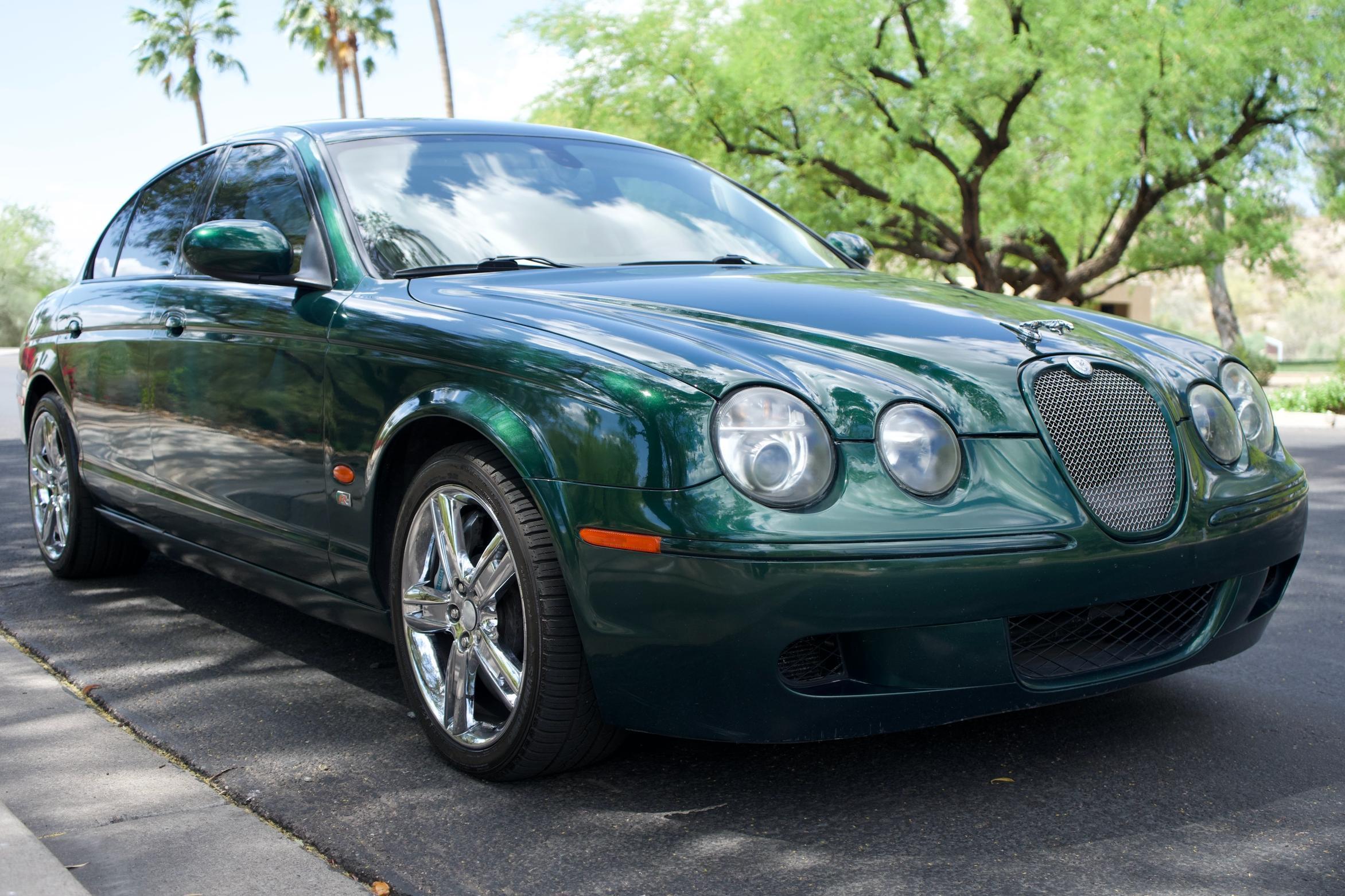 2005 Jaguar S-TYPE sold at auction for $7,200