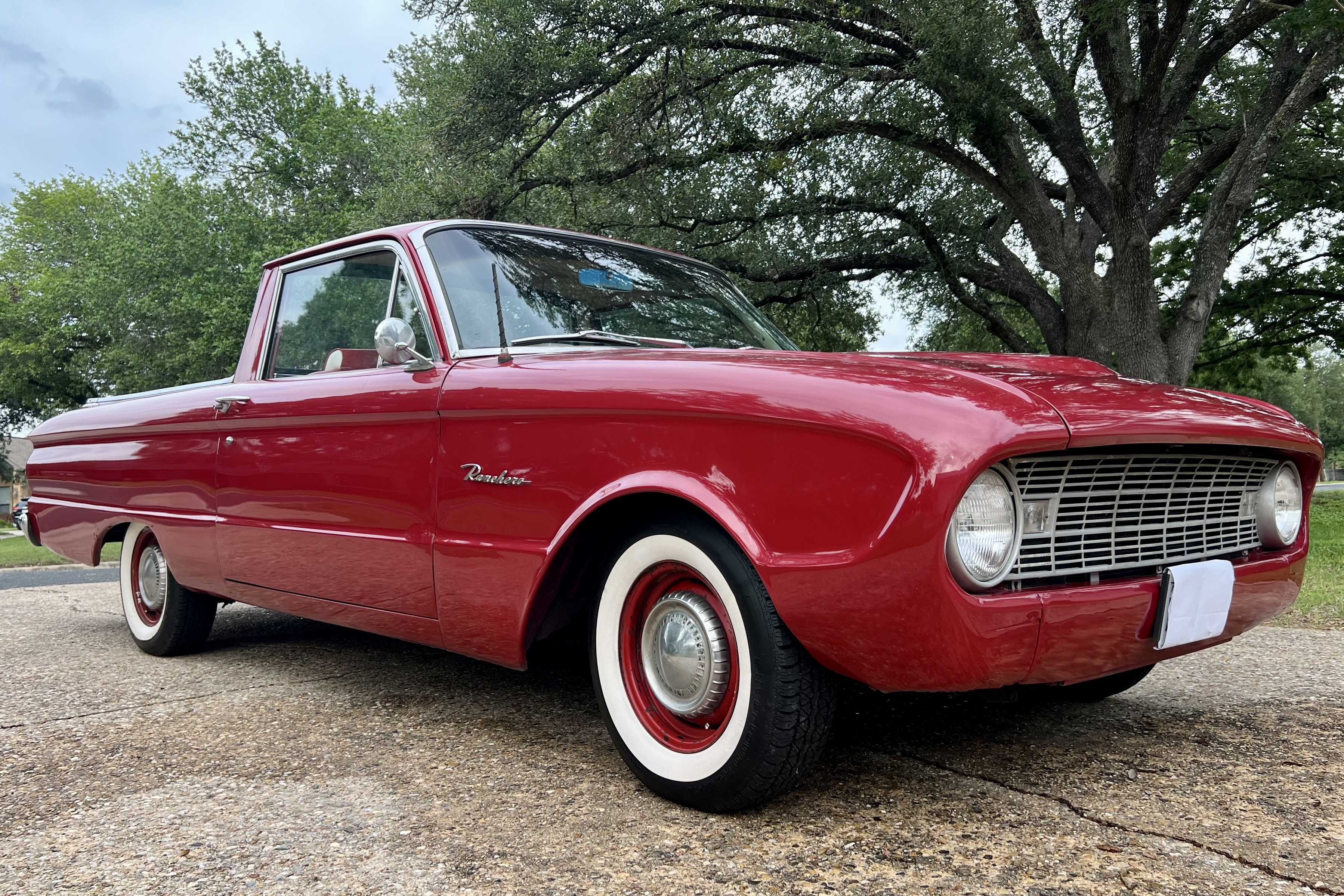 1960 Ford Ranchero sold at auction for $7,500