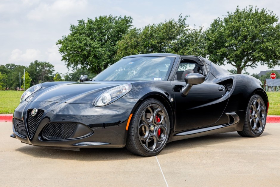 2016 Alfa Romeo 4C sold at auction for $56,000