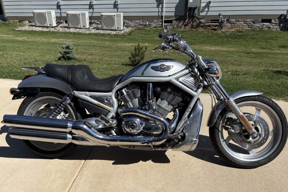 2003 Harley-Davidson V-Rod sold at auction for $3,009