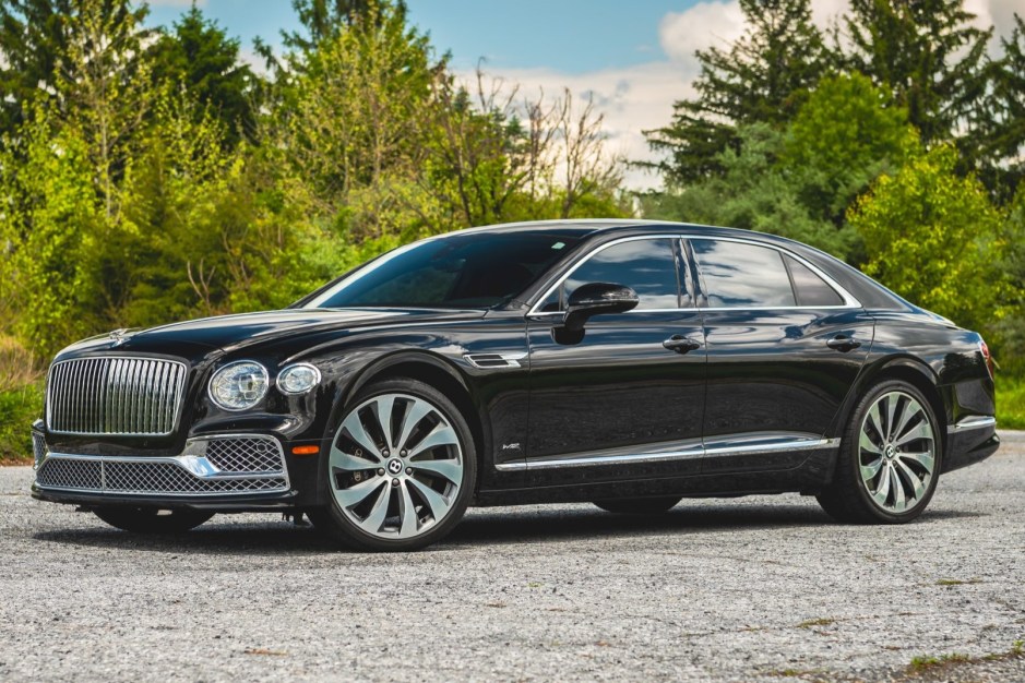 2020 Bentley Flying Spur sold at auction for $95,500