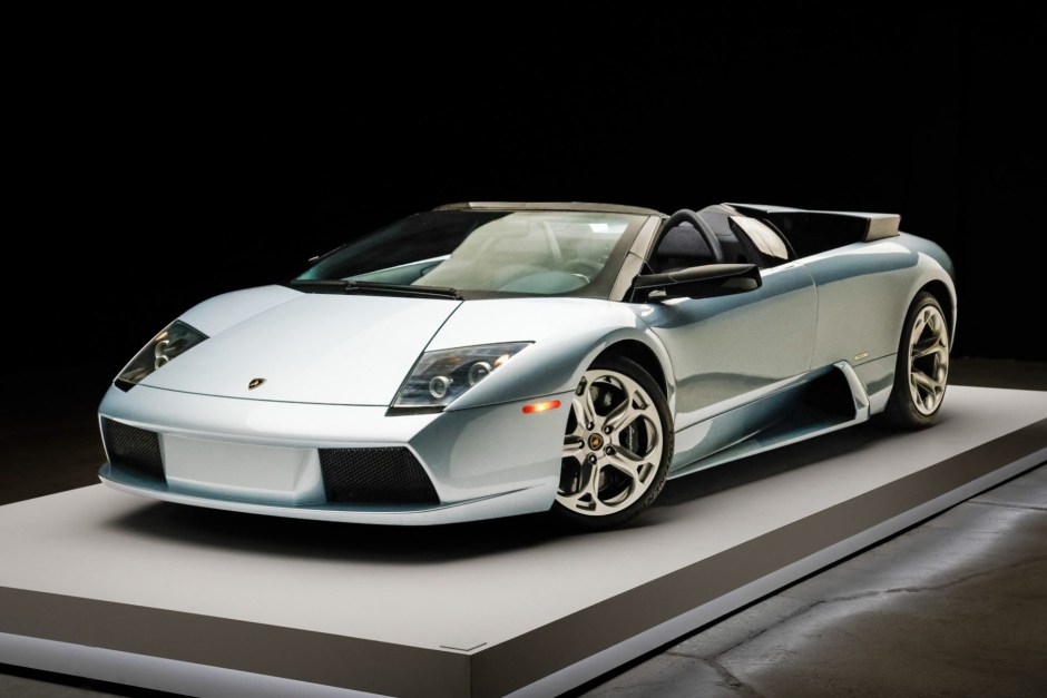 2005 Lamborghini Murciélago sold at auction for $481,000