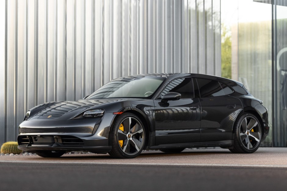 2021 Porsche Taycan sold at auction for $82,001