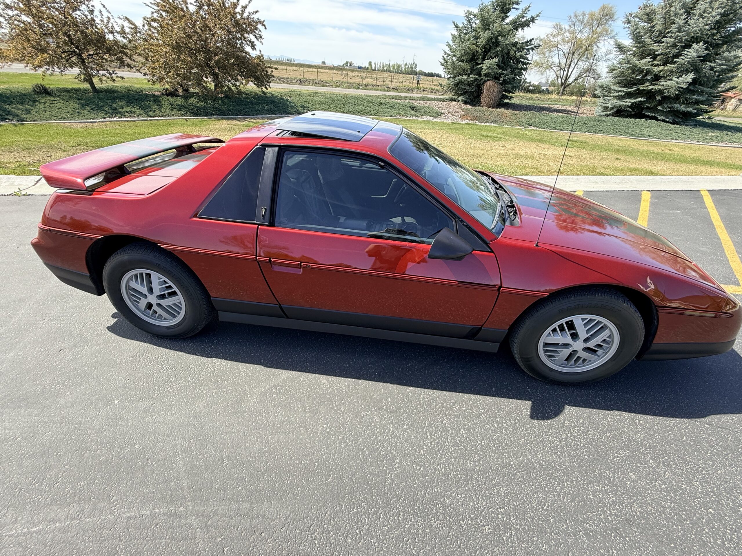 1986 Pontiac Fiero sold at auction for $6,300