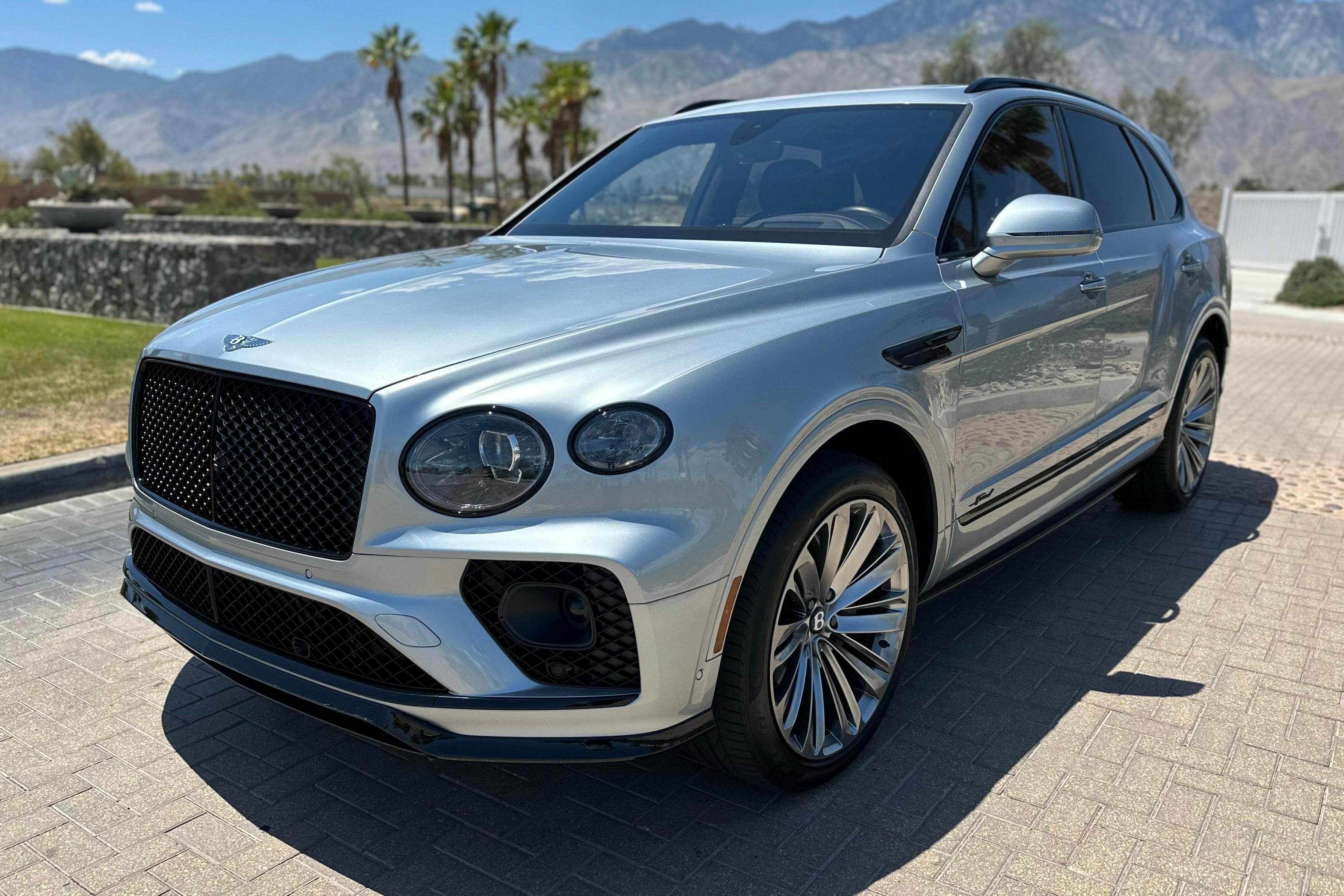 2023 Bentley Bentayga sold at auction for $175,000