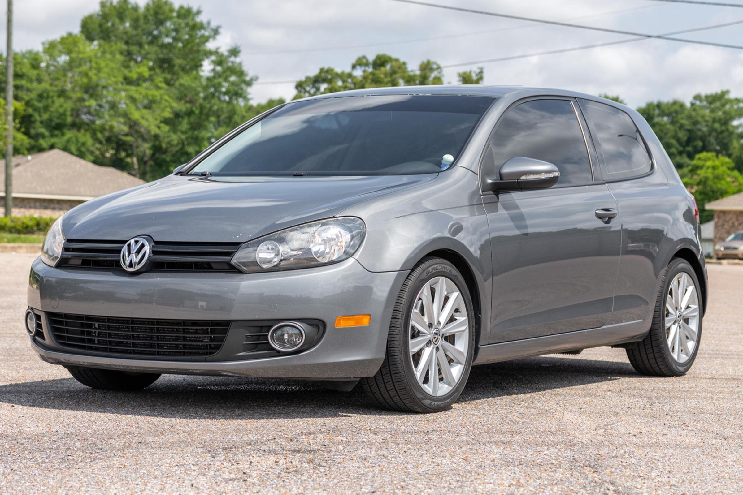 2012 Volkswagen Golf sold at auction for $6,600