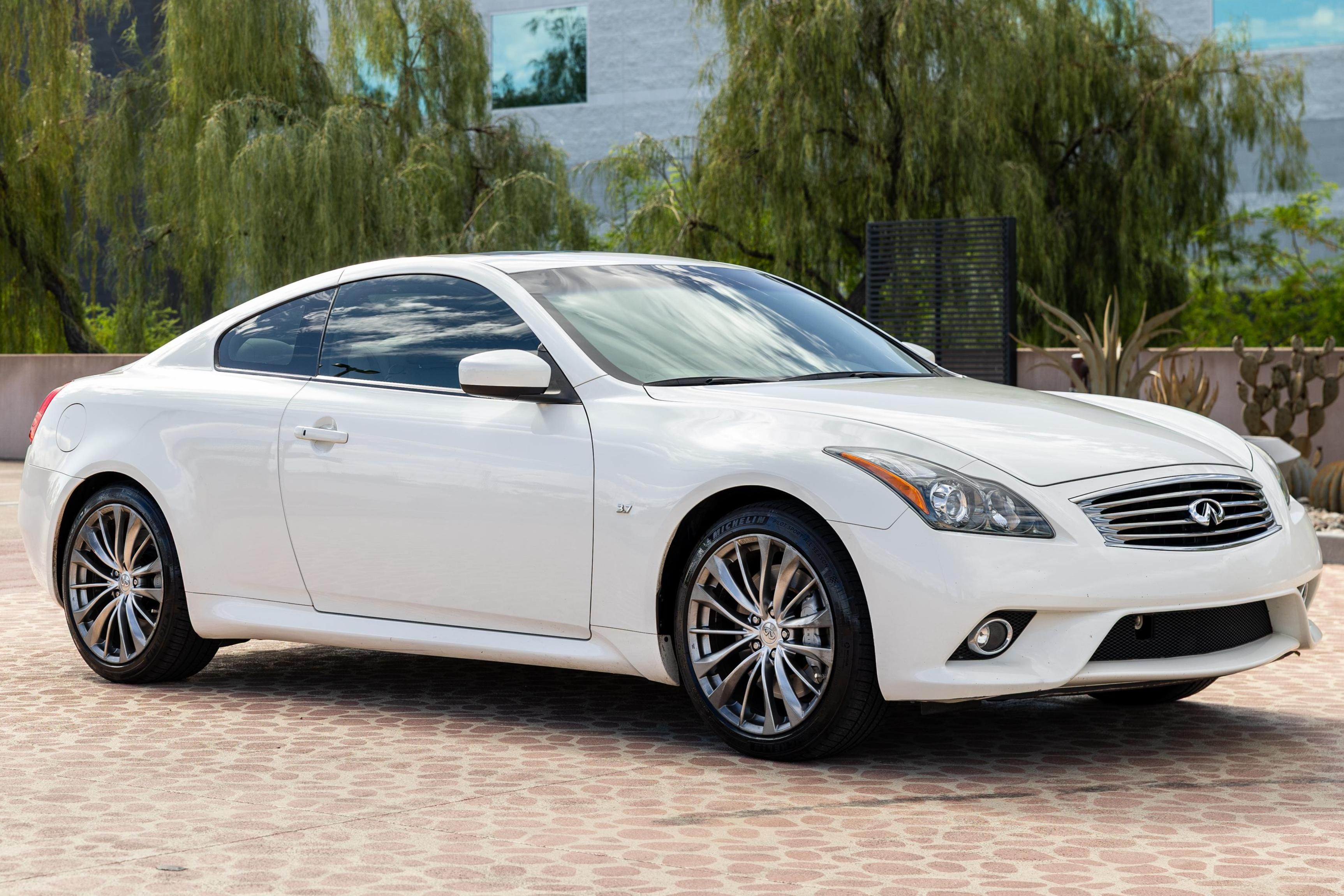 2015 Infiniti Q sold at auction for $19,250