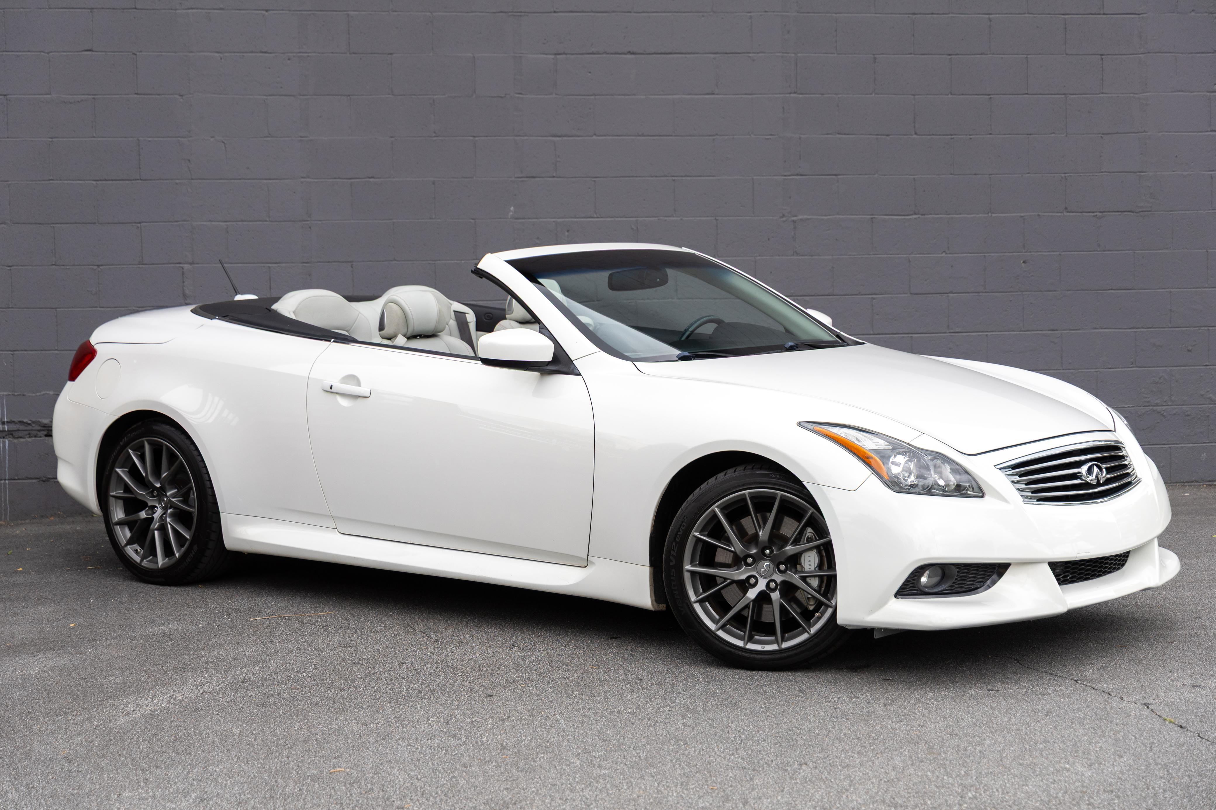 2013 Infiniti G sold at auction for $23,750