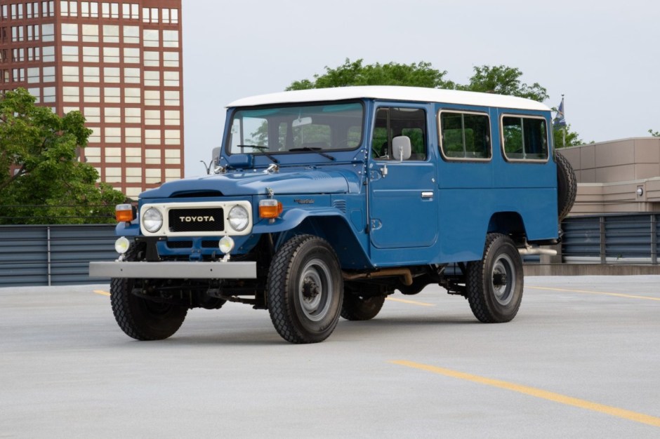 1983 Toyota Land Cruiser 40 Series sold at auction for $35,250