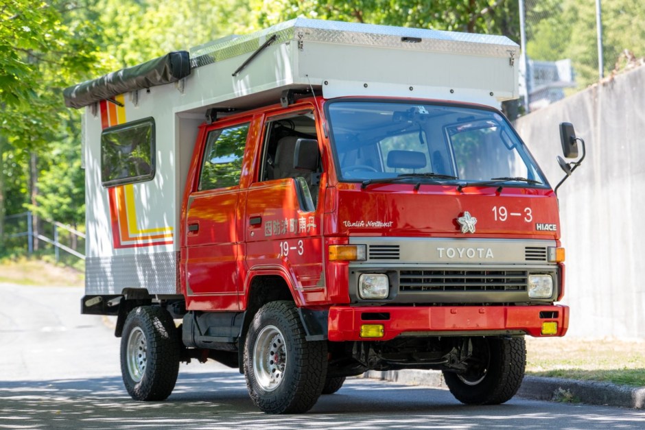 1994 Toyota HiAce sold at auction for $23,500