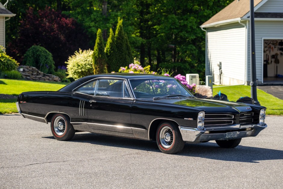 1966 Pontiac Catalina sold at auction for $20,500