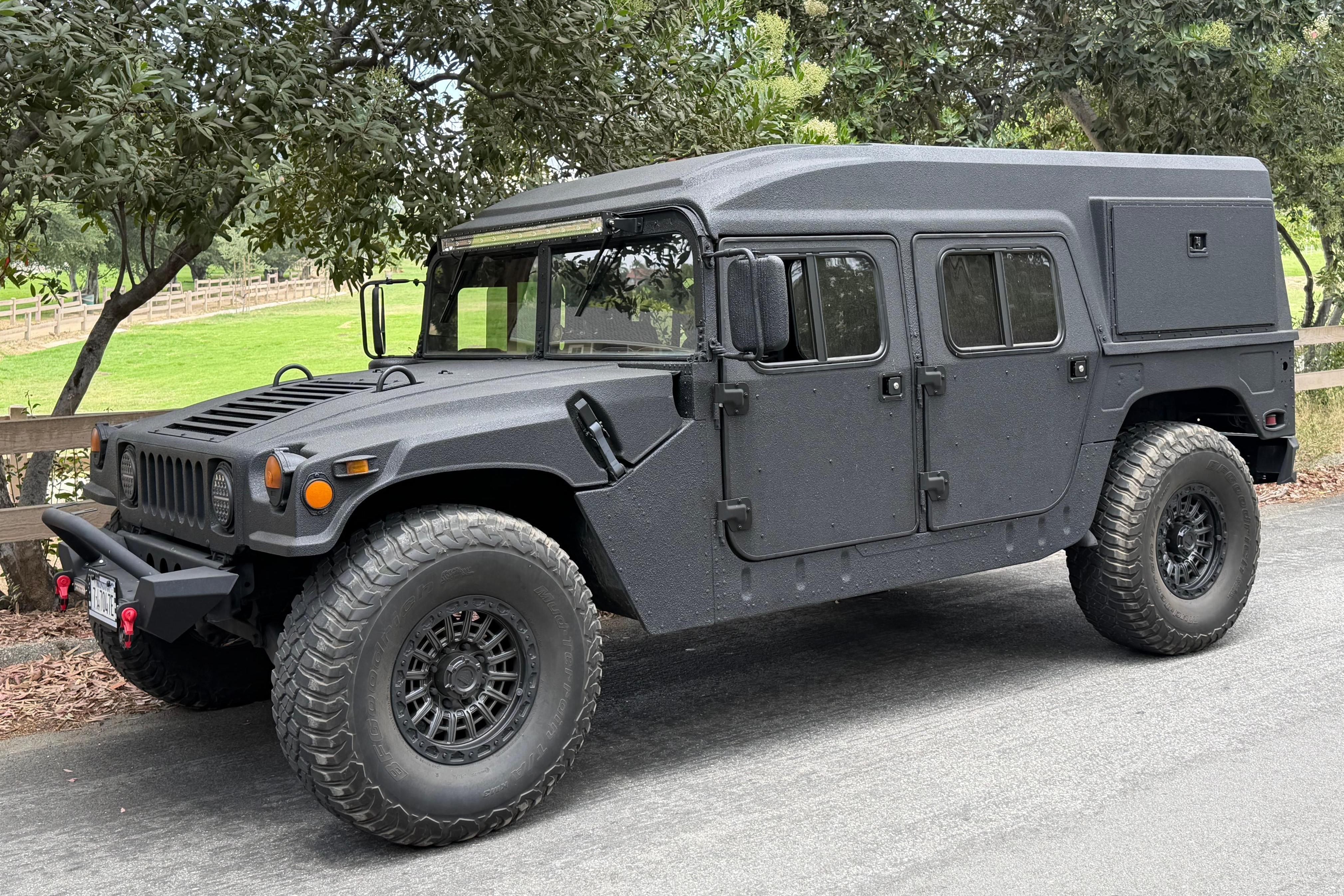2006 AM General Hummer sold at auction for $19,500