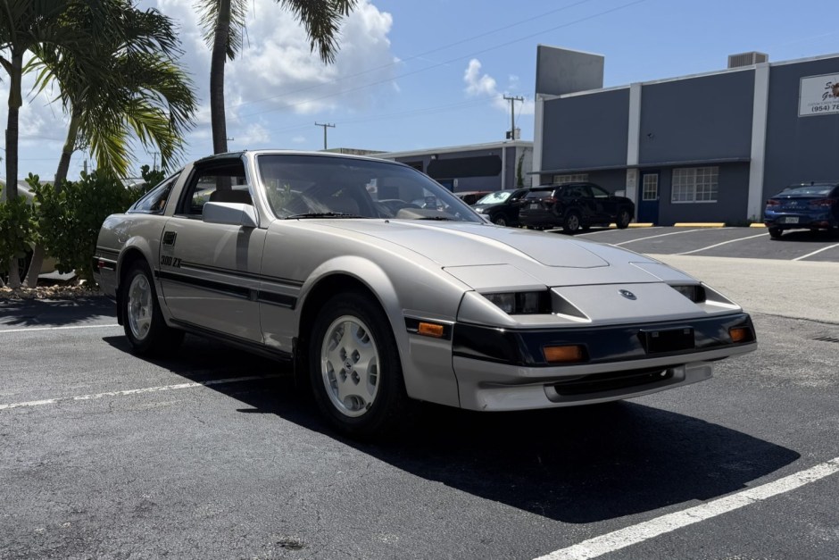 1985 Nissan 300ZX sold at auction for $12,500