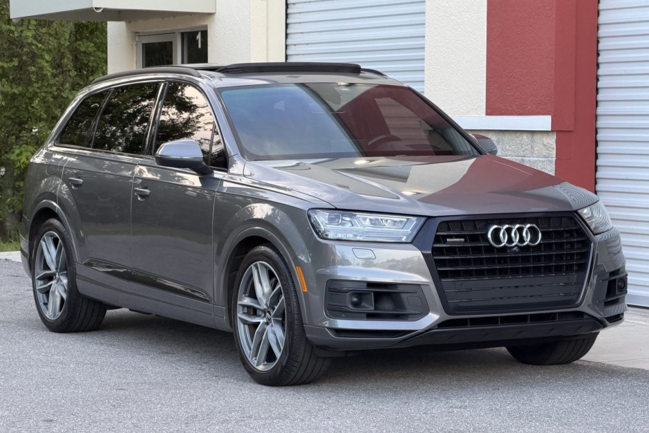 2018 Audi Q7 sold at auction for $24,500