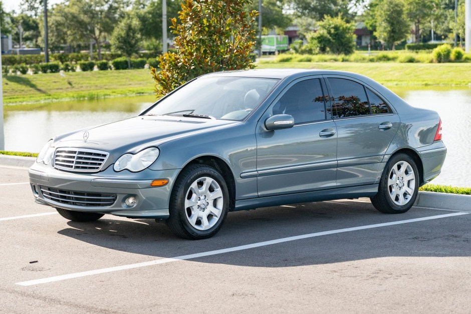 2006 Mercedes-Benz C-Class sold at auction for $7,200