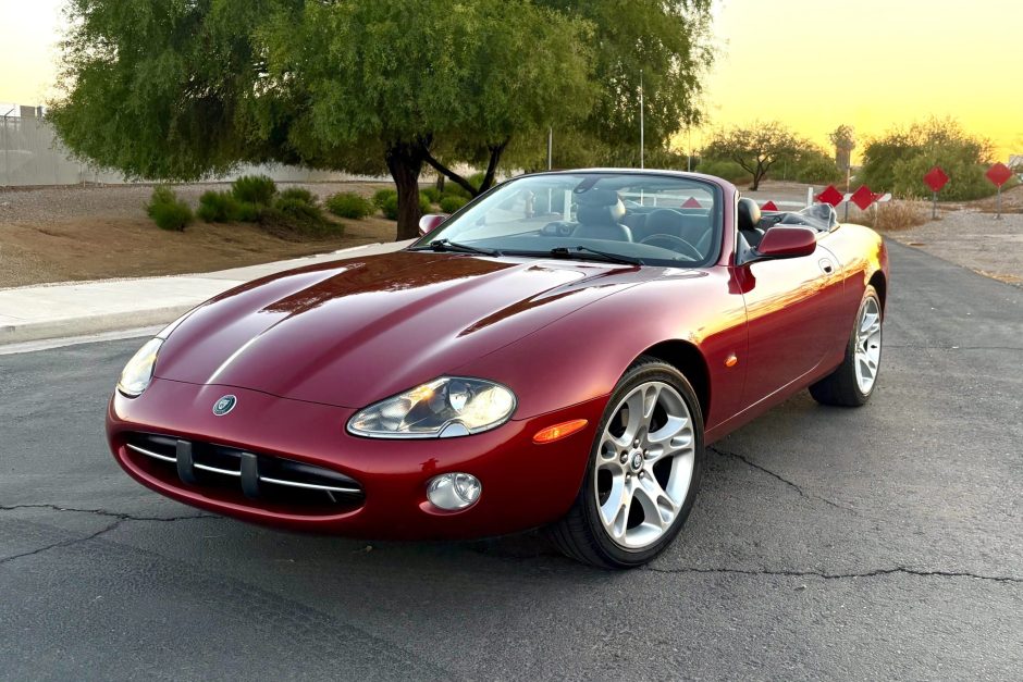 2004 Jaguar XK8 sold at auction for $17,100