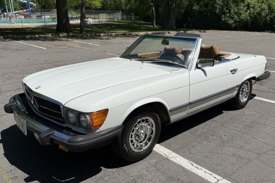1984 Mercedes-Benz SL-Class sold at auction for $12,000