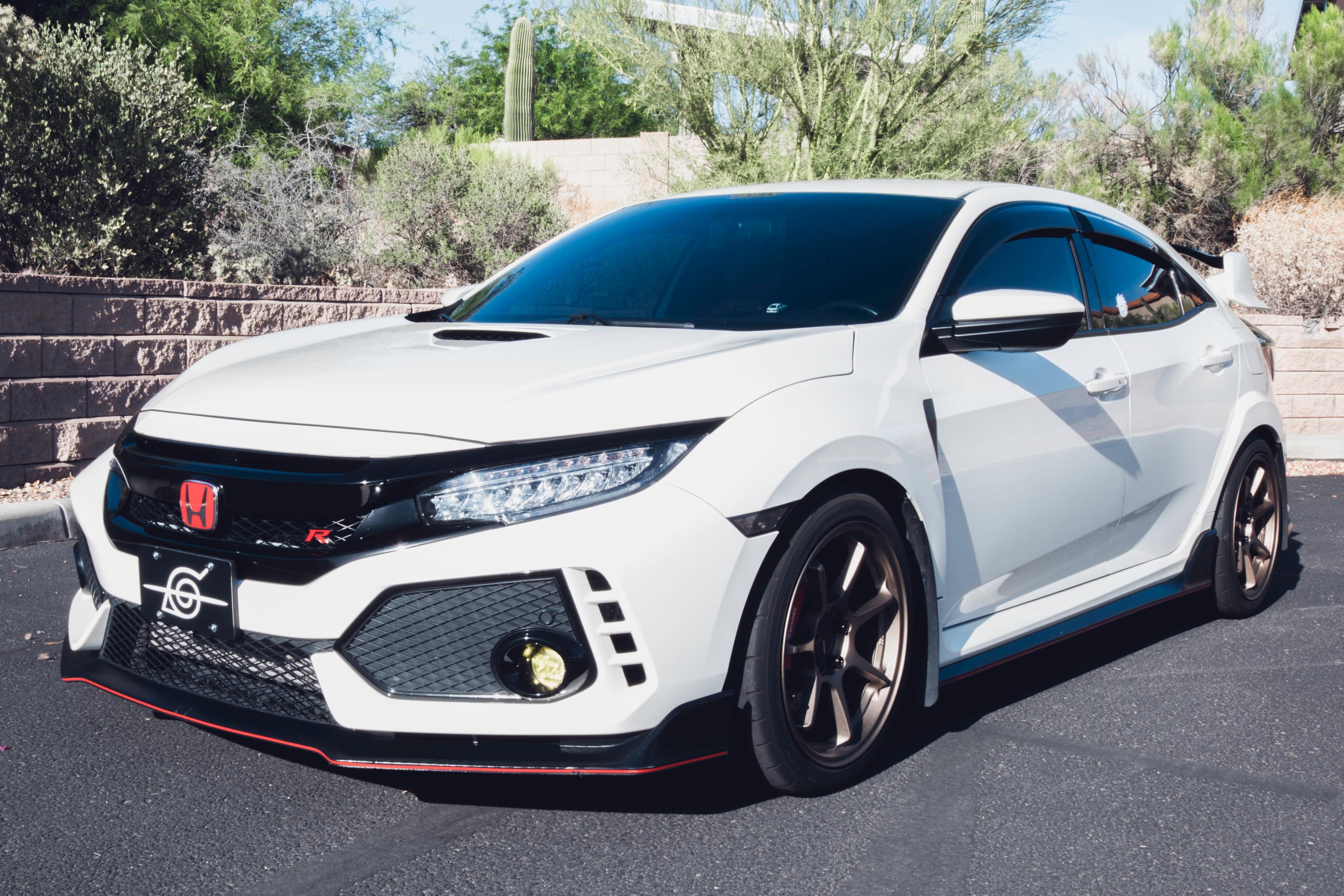 2019 Honda Civic Type R sold at auction for $30,000