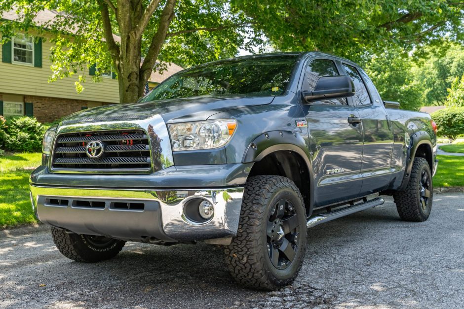 2007 Toyota Tundra sold at auction for $20,000