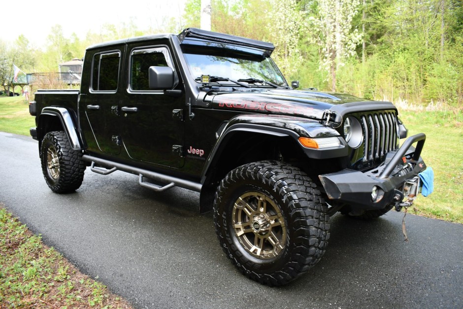 2020 Jeep Gladiator sold at auction for $24,250