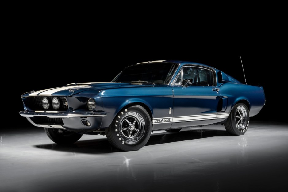 1967 Shelby GT350 sold at auction for $290,000