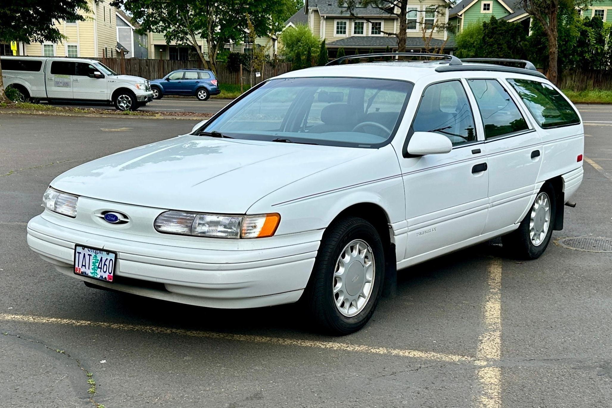 1993 Ford Taurus sold at auction for $3,300