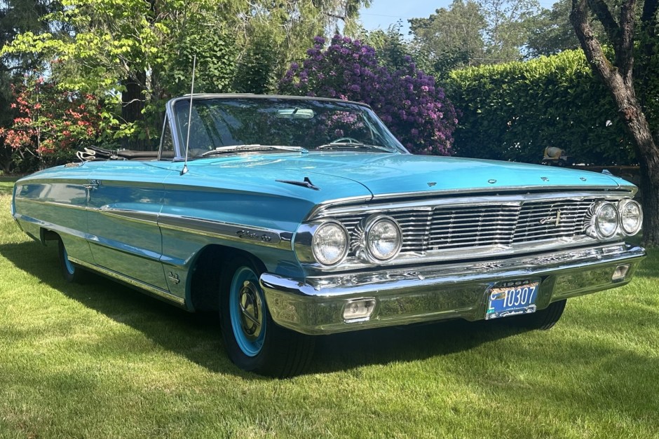 1964 Ford Galaxie sold at auction for $24,750