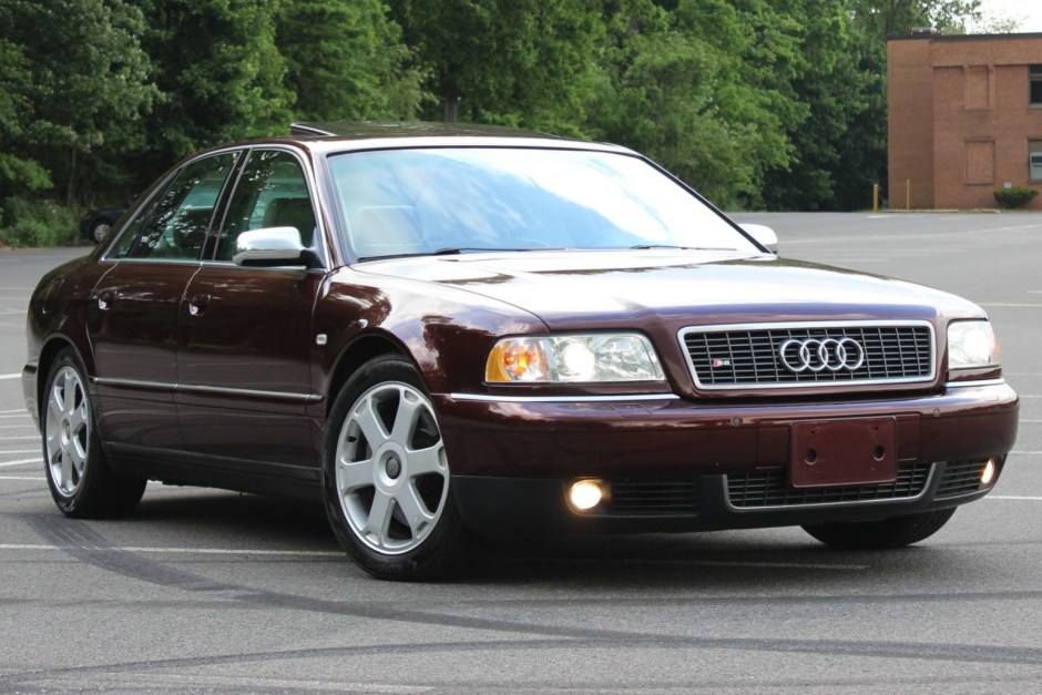 2001 Audi S8 sold at auction for $9,700