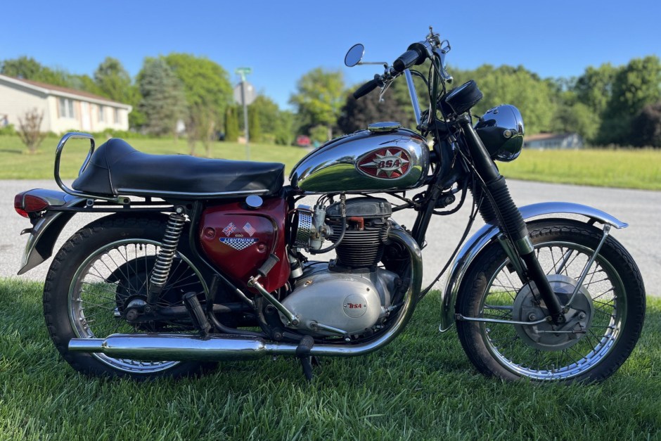 1968 BSA Lightning sold at auction for $3,300