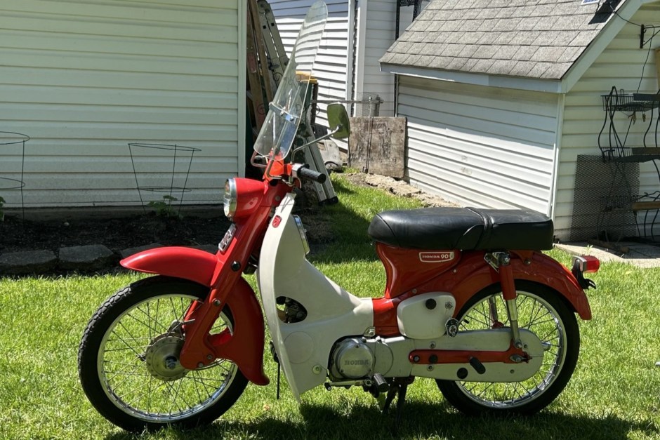 1969 Honda Step-Through Scooter sold at auction for $2,800