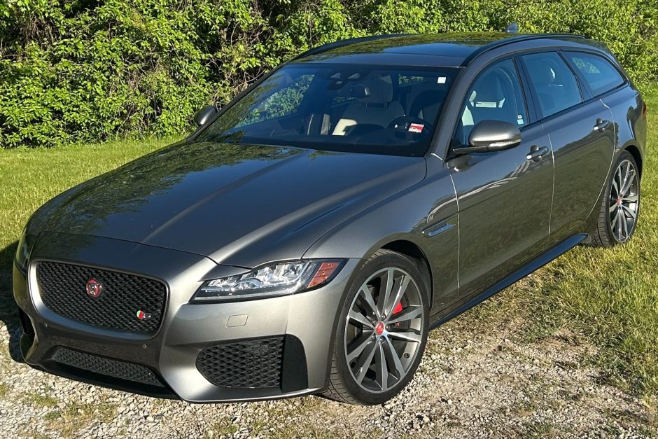 2018 Jaguar XF sold at auction for $21,250